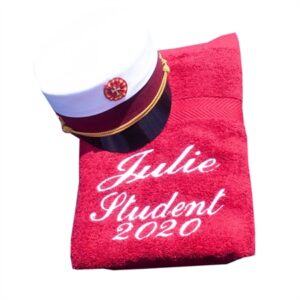 Rødt Håndklæde Med Student 2022 ( 70 X 130 Cm)